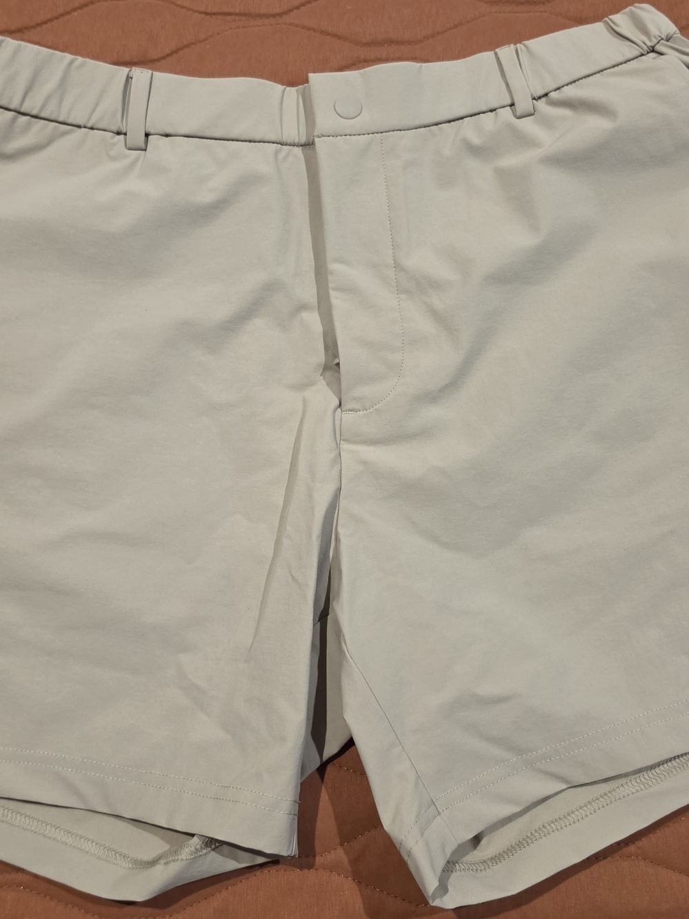 Medium Bear Bottom Performance Shorts - Cream Sand - 5.5" Inseem